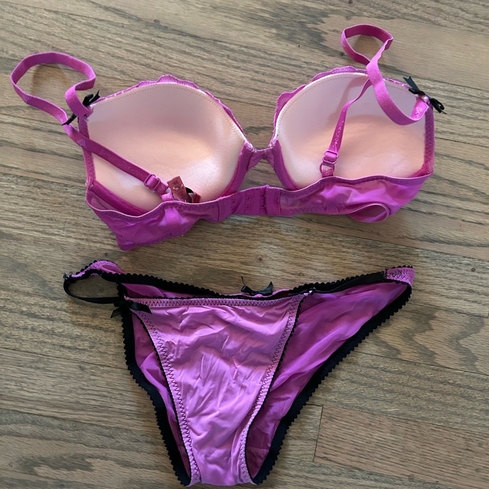 Betsy Johnson Intimates Set - Picture 2 of 3